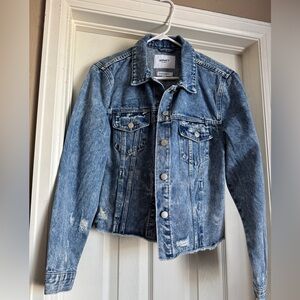 Vervet Cropped Denim Jacket Size Medium